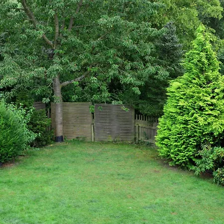 Garden View In Centre Apartment *